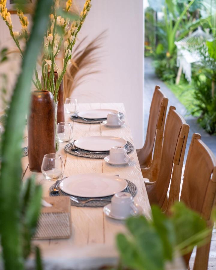Villa Yogi Surf 3 Canggu Bagian luar foto