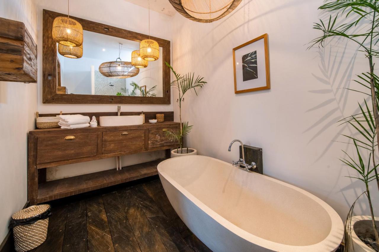 Villa Yogi Surf 3 Canggu Bagian luar foto